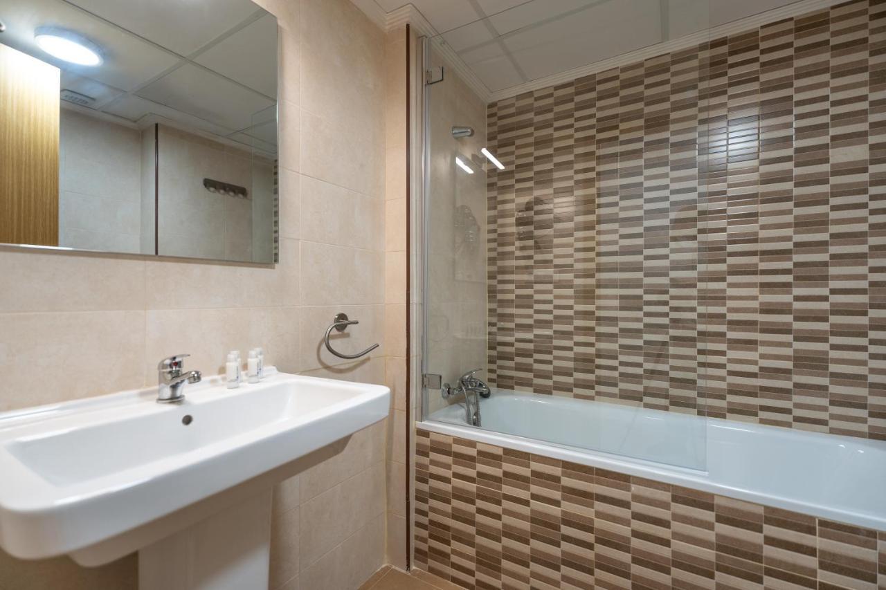 Marq Castillo Habitaciones Alicante Bagian luar foto