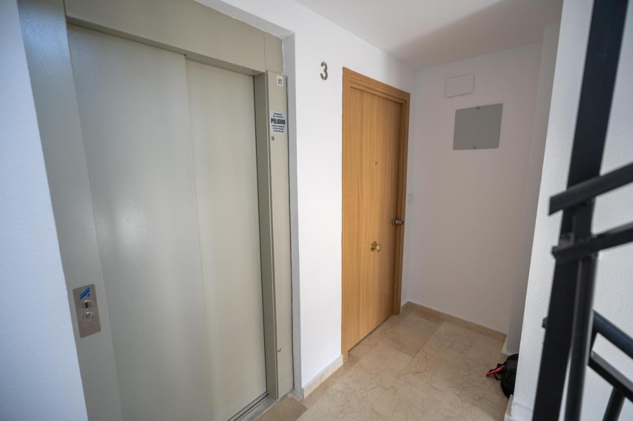 Marq Castillo Habitaciones Alicante Bagian luar foto